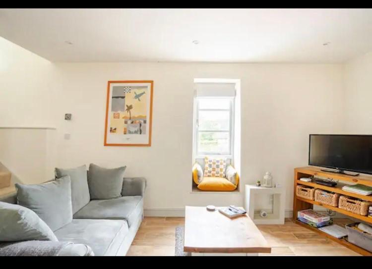 Stans Place Self Catering Cottage Malmesbury Exterior photo