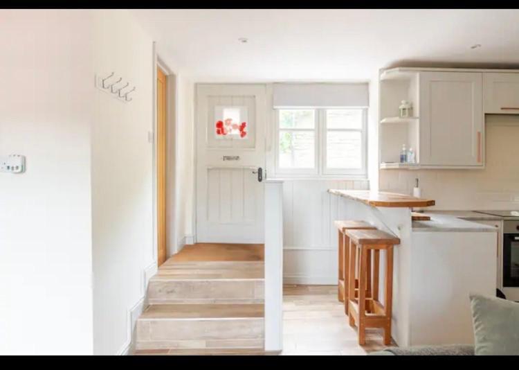 Stans Place Self Catering Cottage Malmesbury Exterior photo